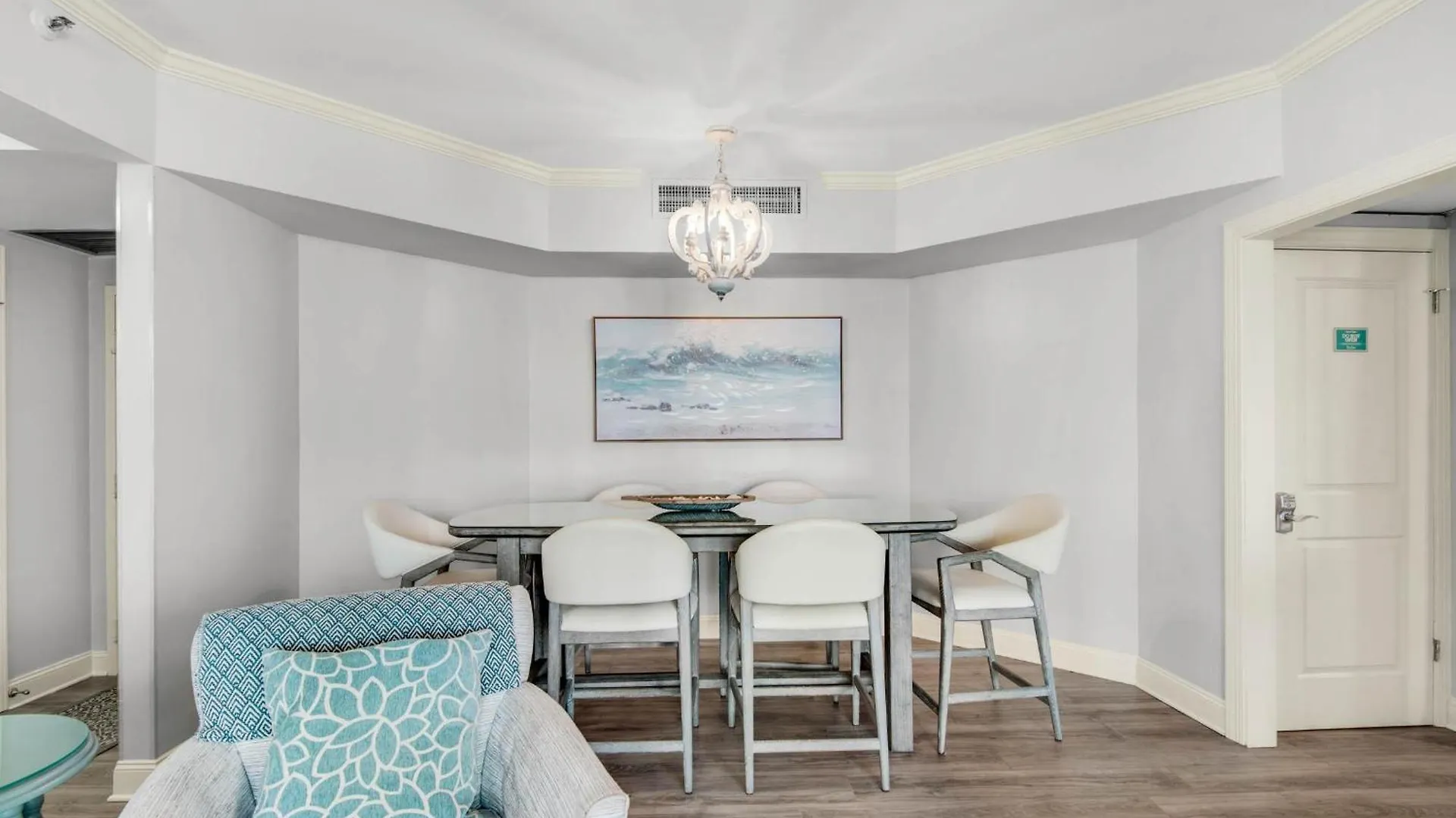 Surfside Resort #208- Emerald Dreams Destin